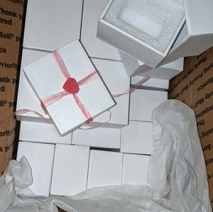 Boxes! Lot of 25 white gift boxes foam inserts NEW HEAVY Classy Box